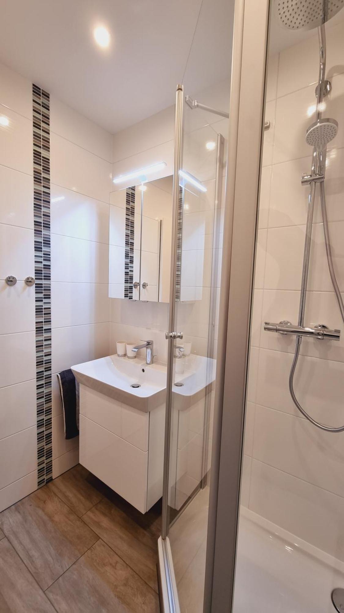 Ferienwohnung Mohnwiese Und Blumenwiese Willingen  Ruang foto